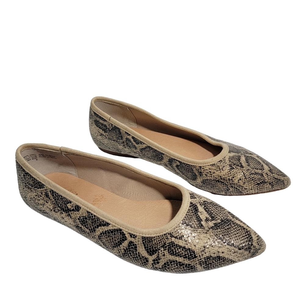 Seychelles Beige and Black Snake-Print Pointed Toe Flats